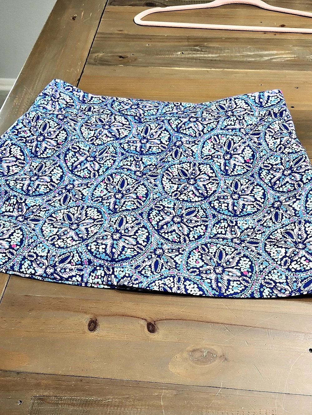 Vineyard Vines Paisley Performance Golf Skort in Blue & Pink Size 8